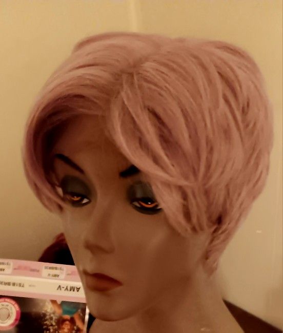 Vivica A . Fox Wig