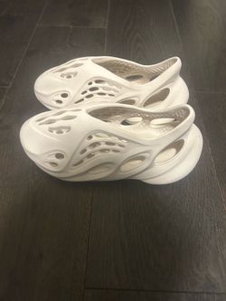 Yeezy Foam Rnr