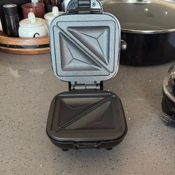 Mini Grilled Pocket Sandwich Maker
