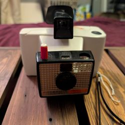 Vintage 1960s Polaroid Land Camera Swinger Model 20 Film Camera