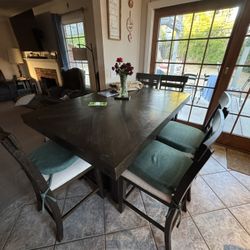 Dining table + Chairs 