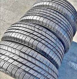 🎃 225 65 17 Michelin Tires Con 80% de Vida Las 4