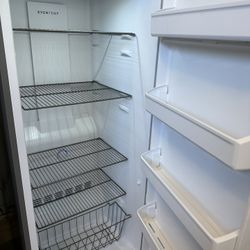 Frigidaire 16 Cu. Ft upright freezer 
