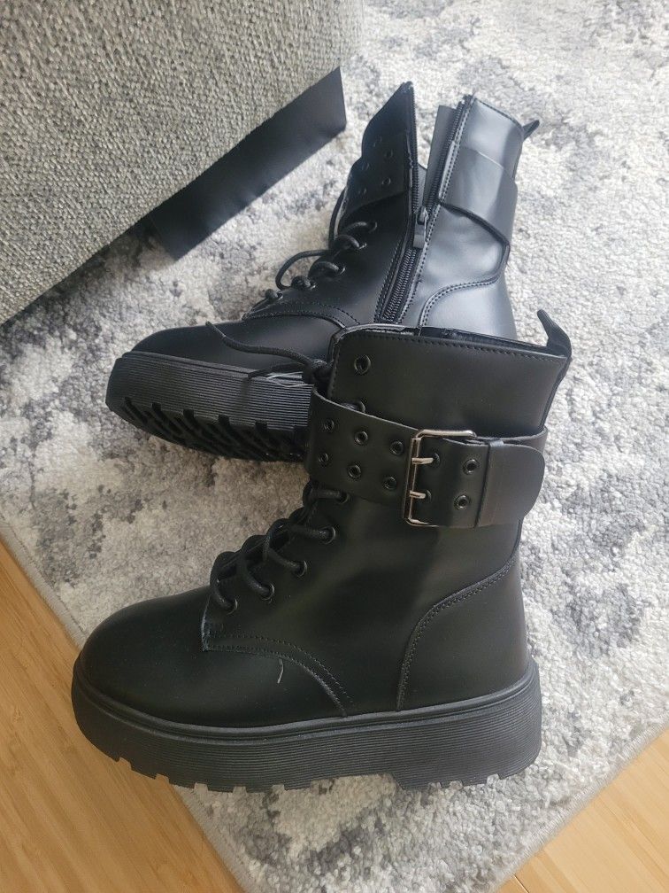 New Boots Size 8