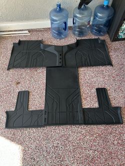 2022 Chevy Tahoe All Weather Mats