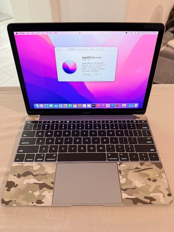MacBook 12" Like New