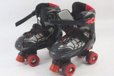 Schwinn size 1-4 roller skates