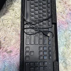 Black pernixx keyboard- very lightly used in original box