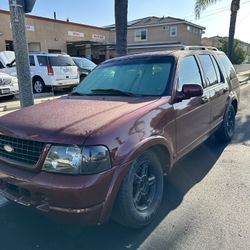 2005 Ford Explorer Read Description 