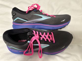 Brooks Ghost - Women Size 10.5