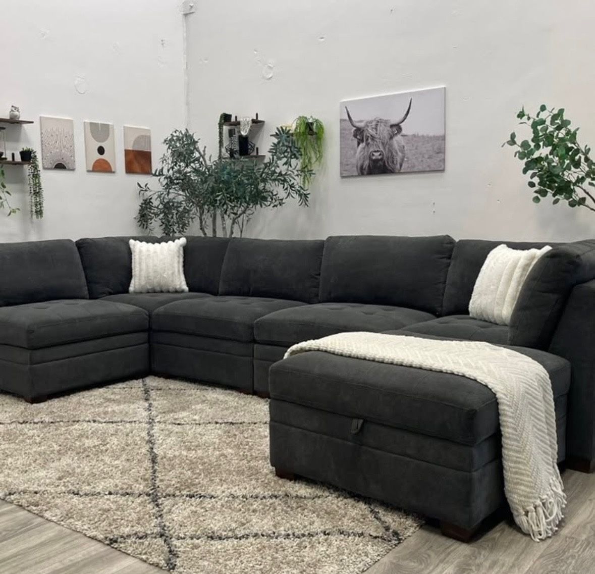 Gray Sectional Couch ~ Free Delivery 🚛