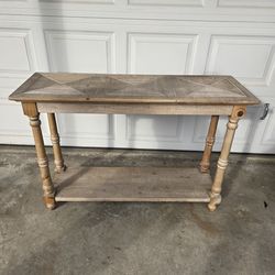 Entry way table