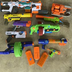 10 Nerf / Assorted Guns 