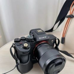 Sony A7M4 Full-frame Mirrorless Camera with