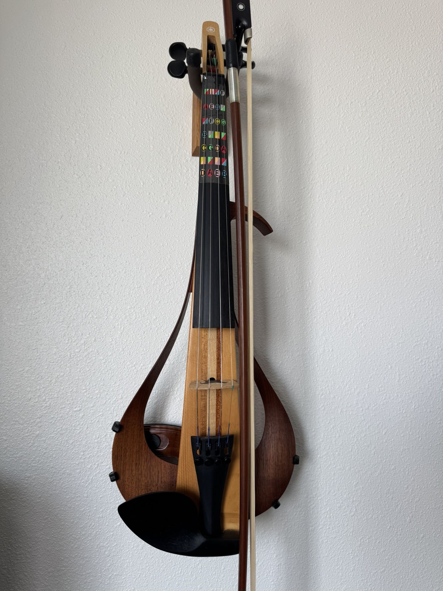 Yamaha YEV-104 Electric Violin