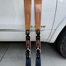 Snow Skis