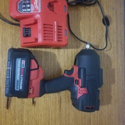 Milwaukee M18 Fuel Impact Wrench Drill 1/2 With 6.0 Battery and Charger 