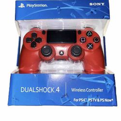 Playstation 4 - Red Controller 