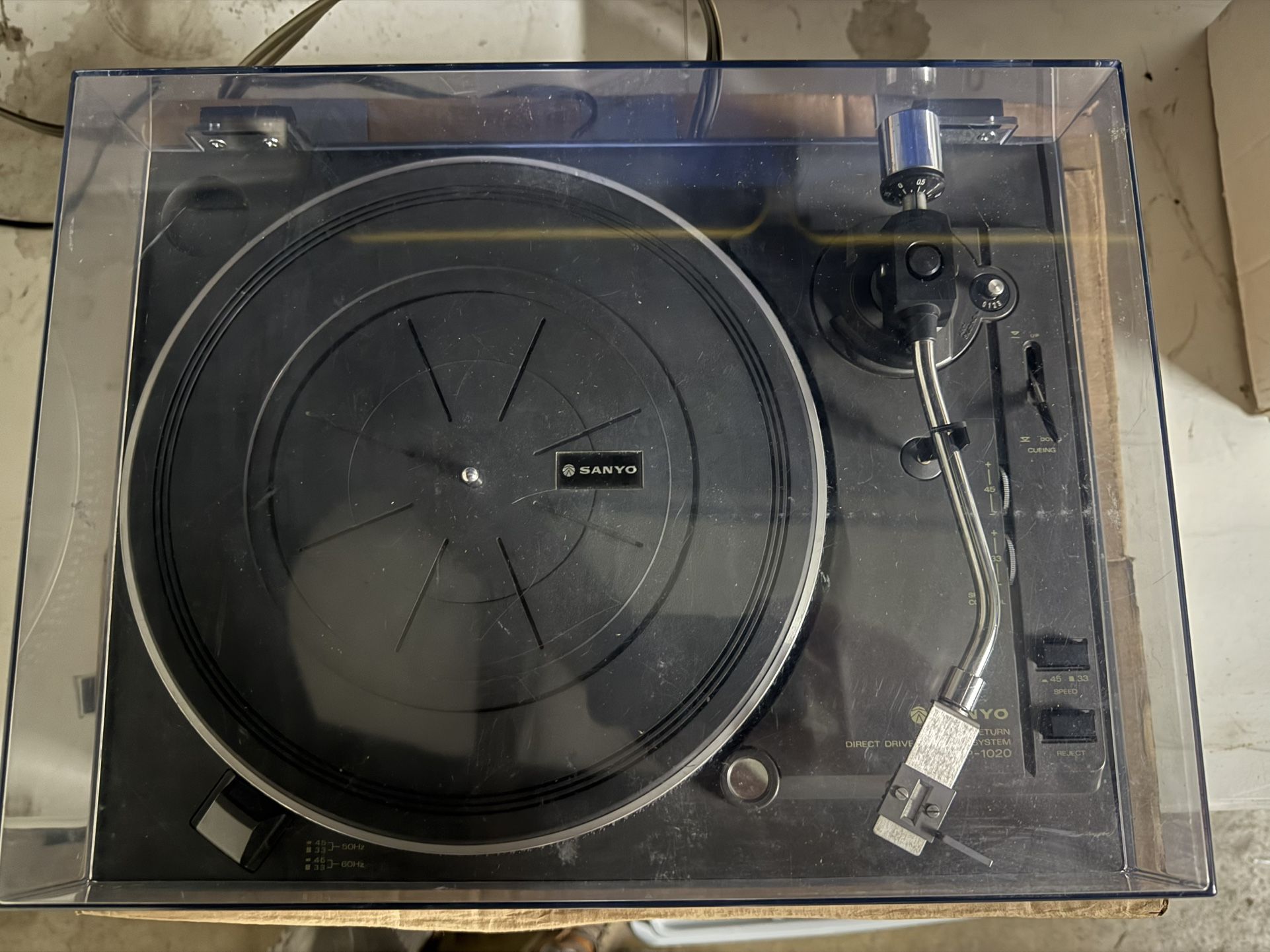 Vintage 80s Sanyo Turntable Nice Works Shure Cartridge Needle