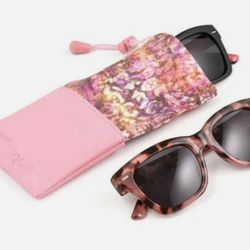 Womens Summer OPTIQUE Trifecta Square Sunglass Readers with Case (2 pack)