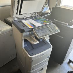 Toshiba Estudio 3505ac Color Copier/print/scan/finisher