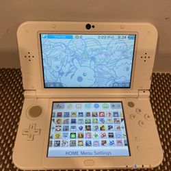 New Nintendo 3DS XL in Pearl White DUAL IPS W/ Charger, Games, stylus and 64GB.