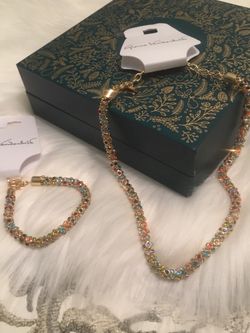 Beautiful bracelet & necklace the best gifts for Valentine's Day!