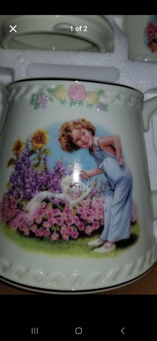 Porcelain SHIRLEY TEMPLE TEA SET COLLECTABLE
