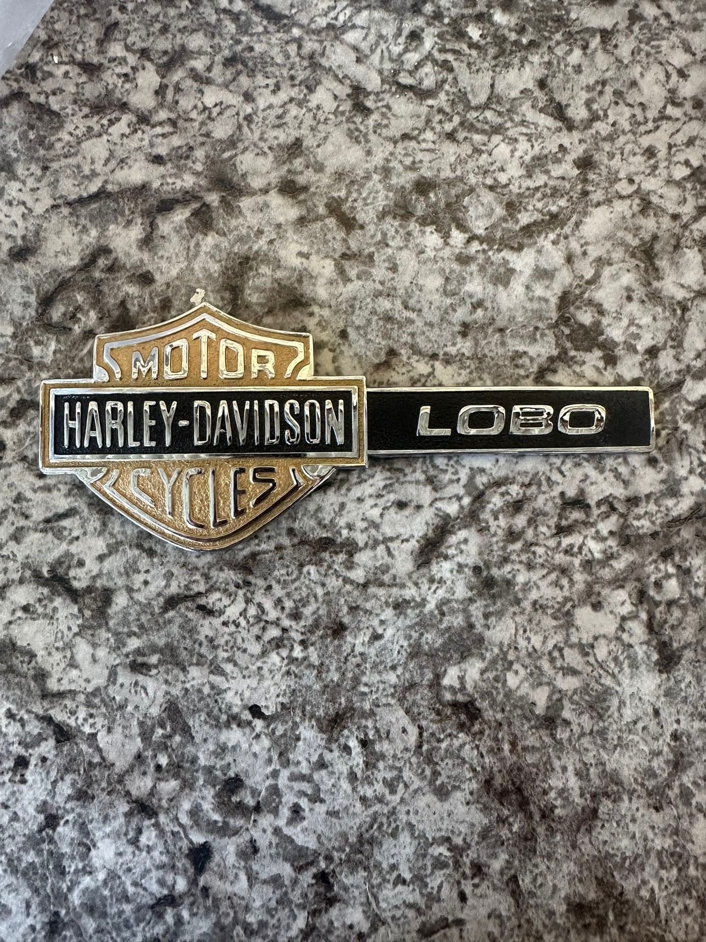 Ford F150 Lobo Emblem