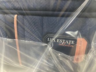 Mattresses Stearns And Foster Lux Estate Pillow Top Queen Size Brand New