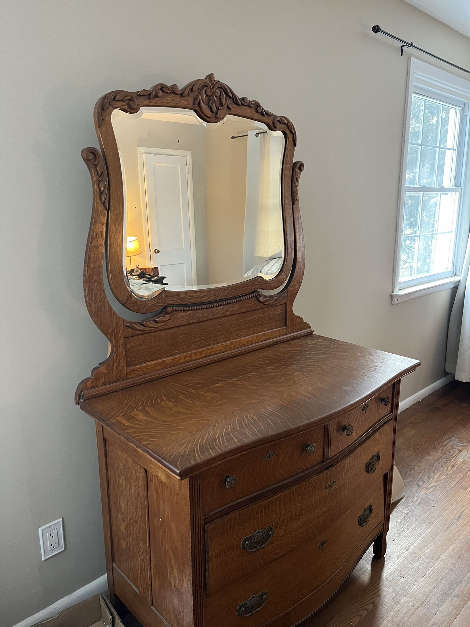 19th century Victorian Carved Tiger Oak Dresser with Mirror