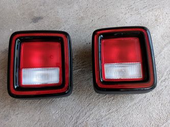 Jeep jl sport tail lamps oem like new