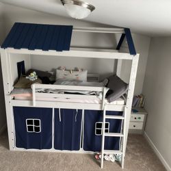 Bunk bed House 