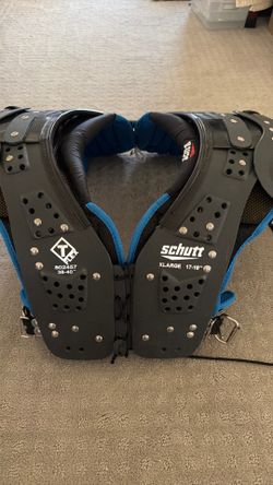 Schutt  football shoulder pad