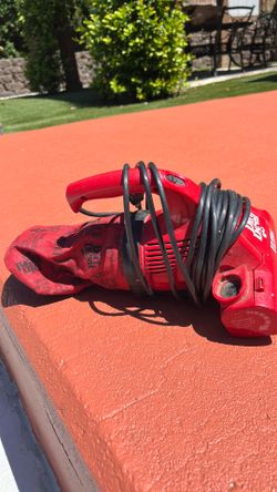 Utility vacuum