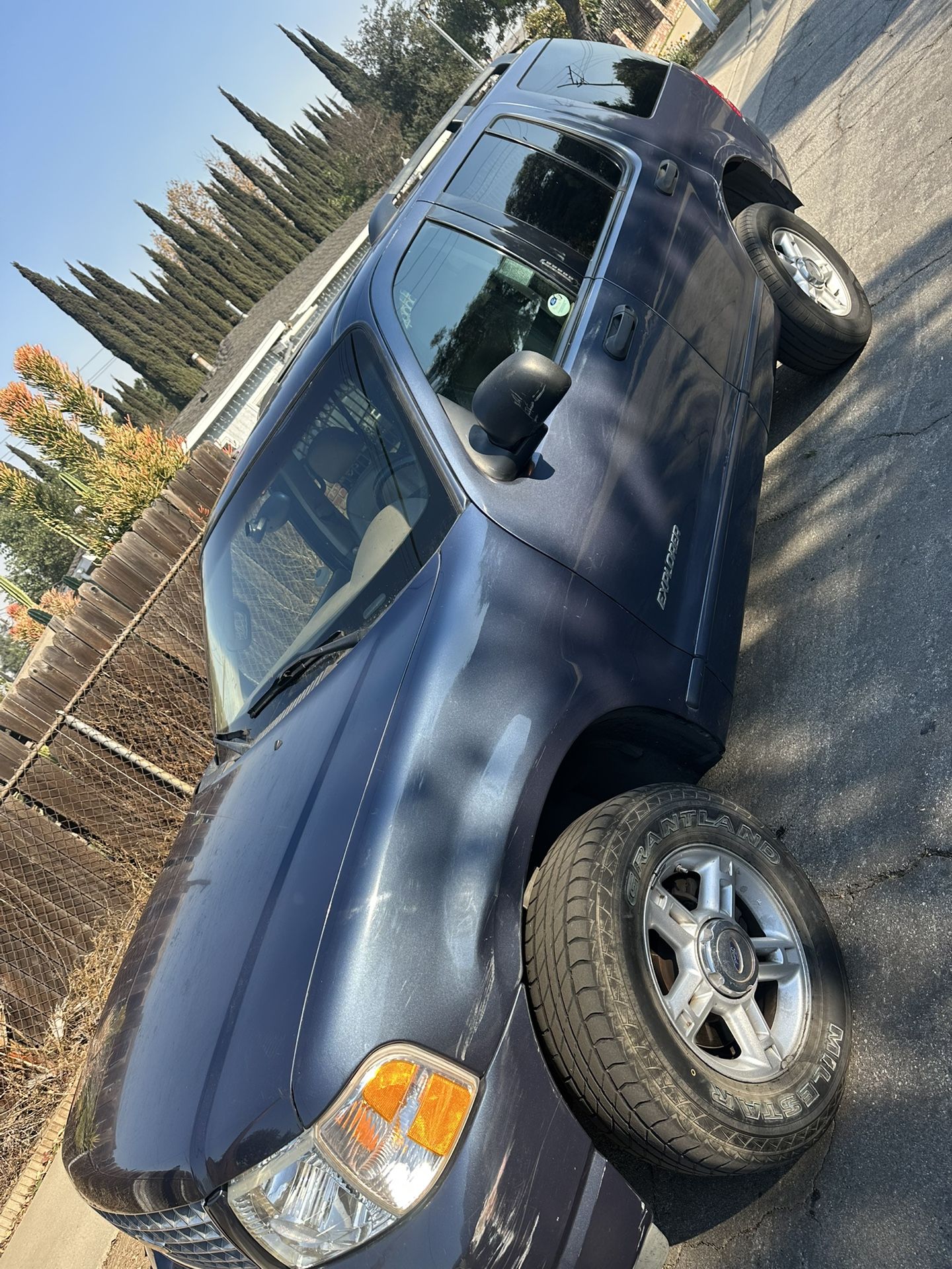2004 Ford Explorer