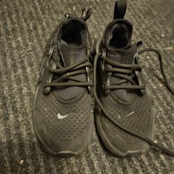 Black Nike Huarache 