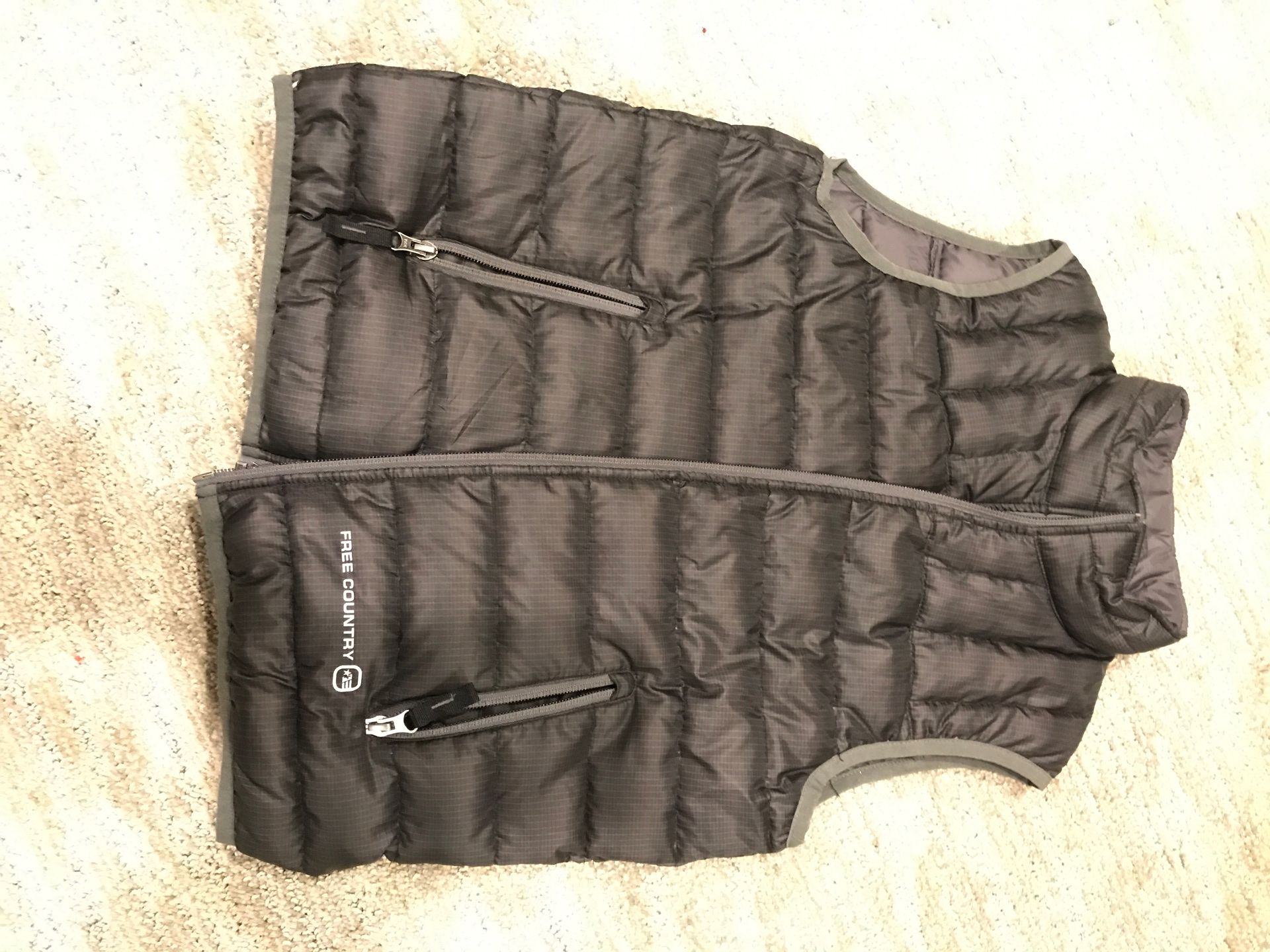 Black/gray Boys vest size 10-12  For Sale Great Condition 