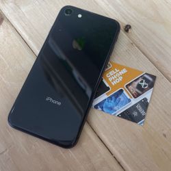 iPhone 8  / 64GB Black 