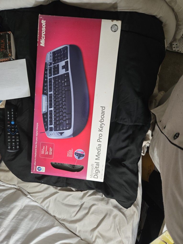 Microsoft Digital Media Pro Keyboard