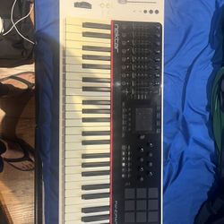 Nektar Panorama P4 Midi Keyboard