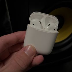 GEN 1 APPLE AIRPODS