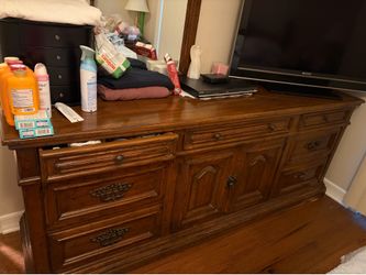 Dresser