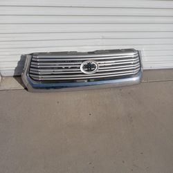 14 To 17 Grille Toyota Tundra Chrome  ( Oem)