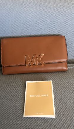 Brand new never used Michael Kors Wallet