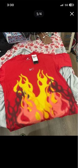New Nike shirt Size large