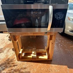 GE Over The Range Microwave. Works Great 👍 