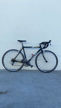 FELT ROAD BIKE