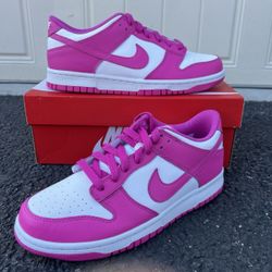New Nike Dunk Low