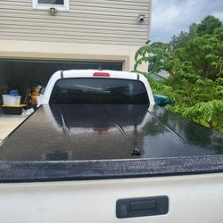  Fiber Glass Tonneau Cover For  2022 TOYOTA TACOMA